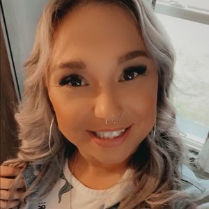 Meet your Posher, Nichole